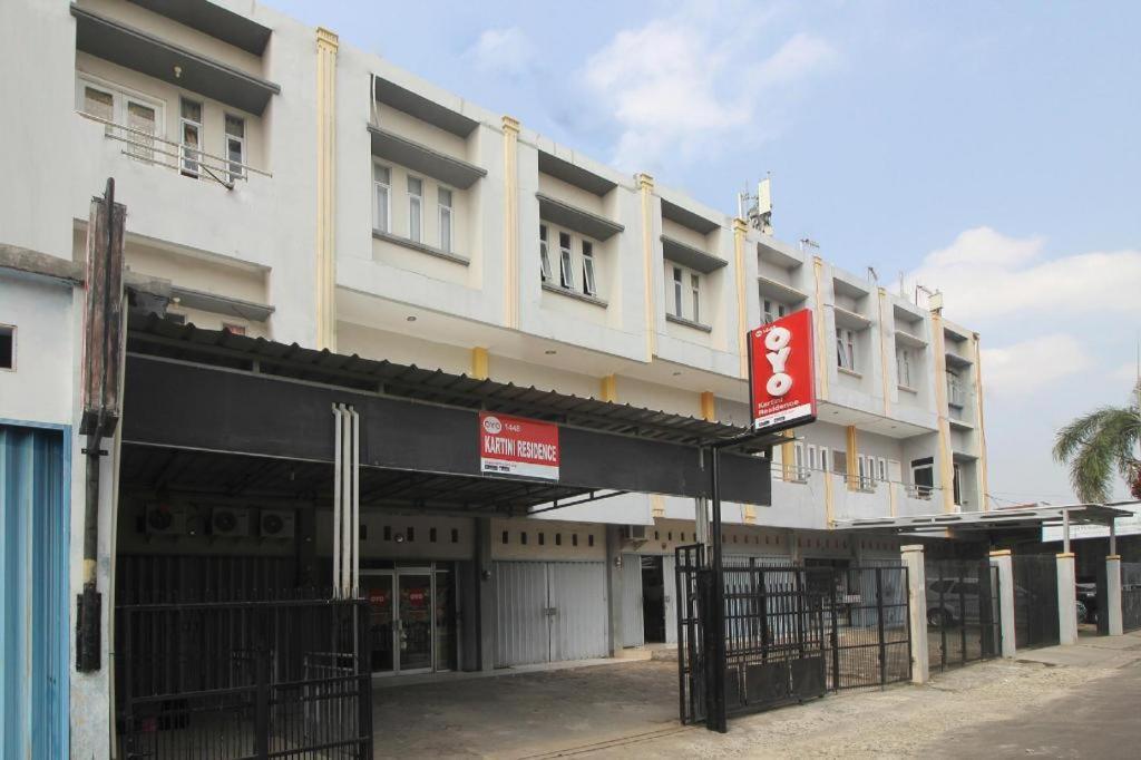Oyo 1448 Kartini Residence Syariah Bandar Lampung Exterior foto